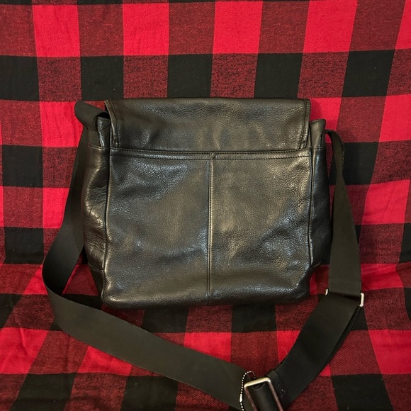 Coach Black Leather Messenger Bag with Adjustable Strap - Picture 3 of 3